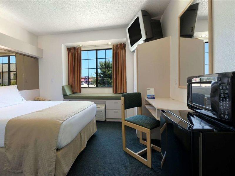 Travelodge By Wyndham Arlington/Dallas Area Exteriör bild