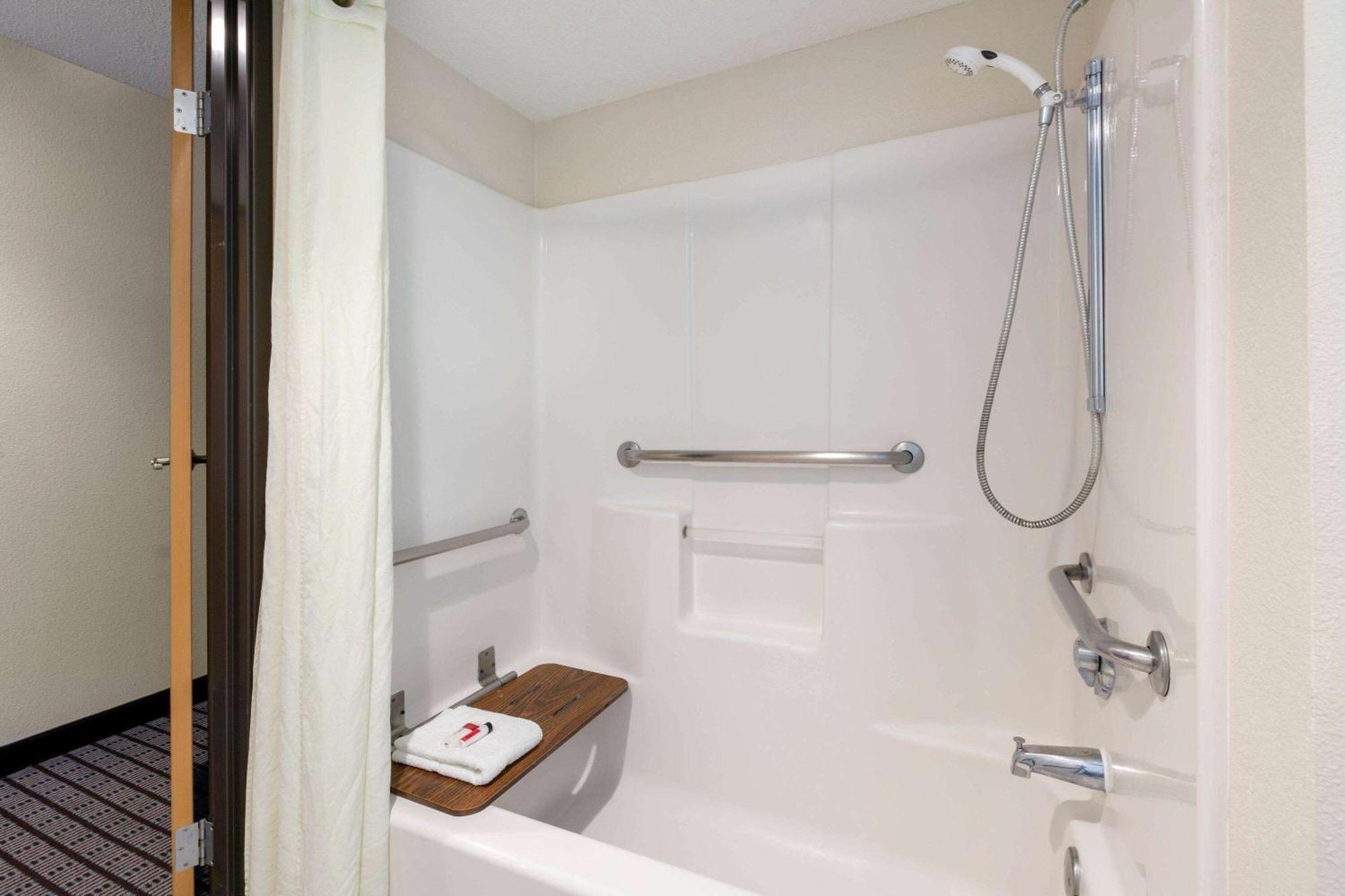 Travelodge By Wyndham Arlington/Dallas Area Exteriör bild
