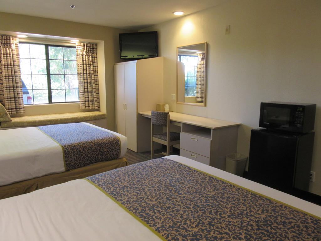 Travelodge By Wyndham Arlington/Dallas Area Exteriör bild